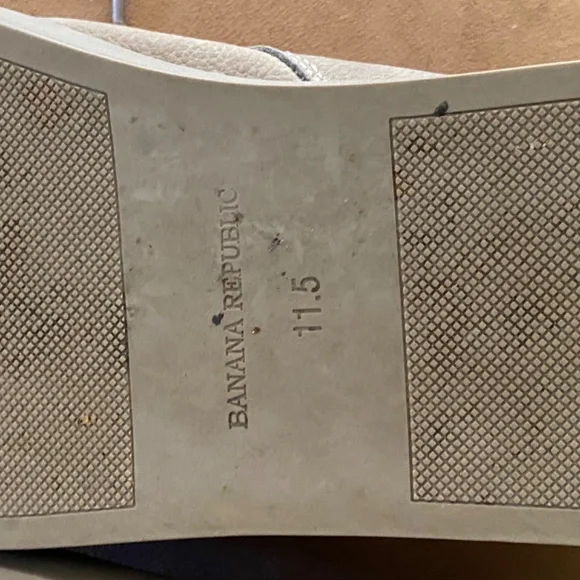 PRICE CUT!Men's Suede Banana Republic Boots - Picture 4 of 4